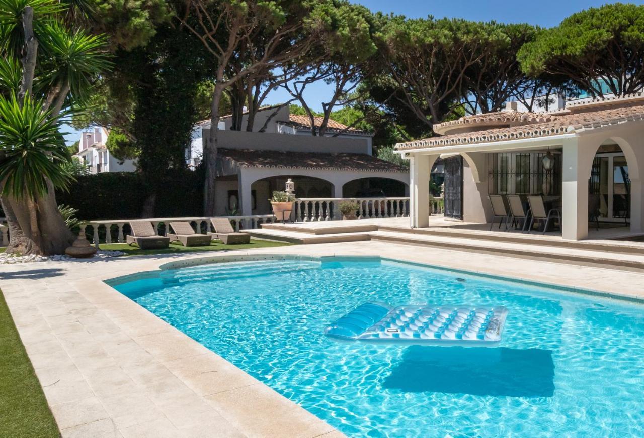 Villa In Puerto Cabopino Marbella Bagian luar foto